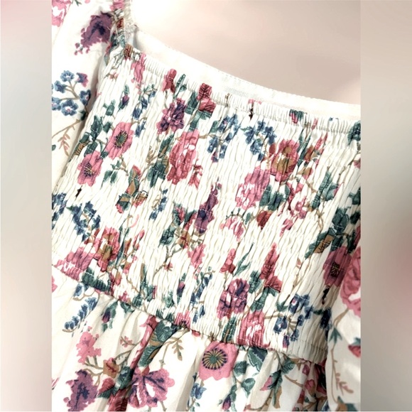 & merci Floral Jumpsuit. Floral | Puff Sleeve Smocked Tie Back. Women's Sz-L EUC - Picture 11 of 13